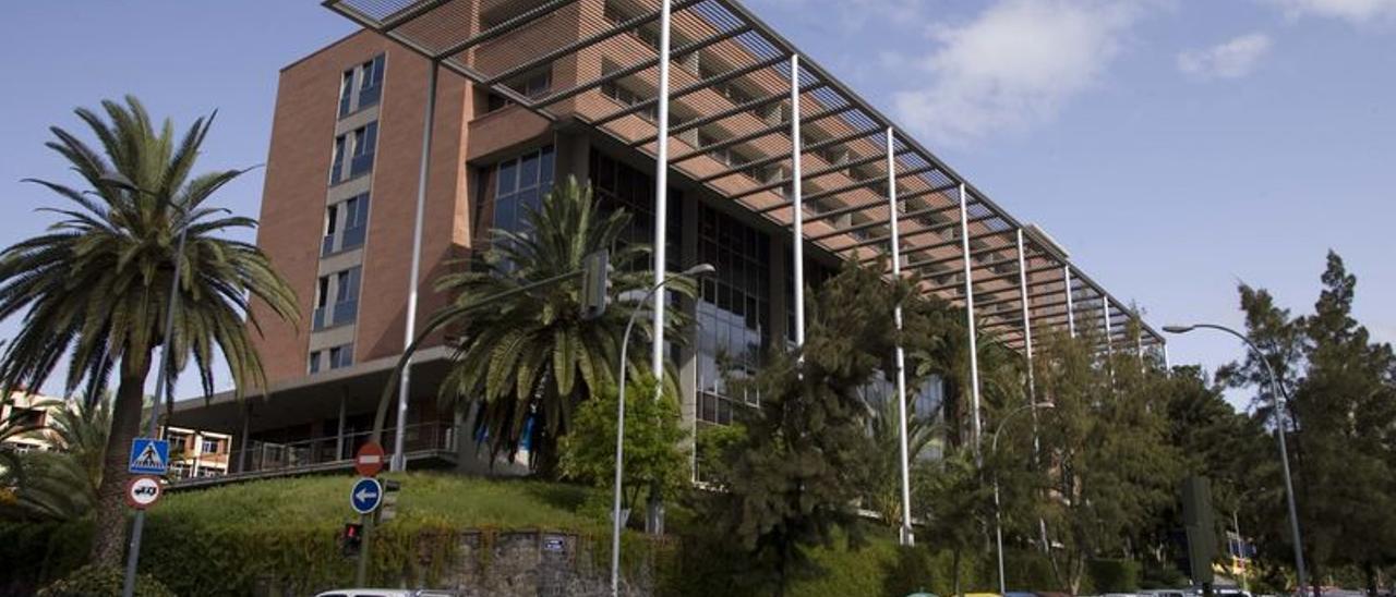 Edificio de la Gerencia Municipal de Urbanismo de Santa Cruz.