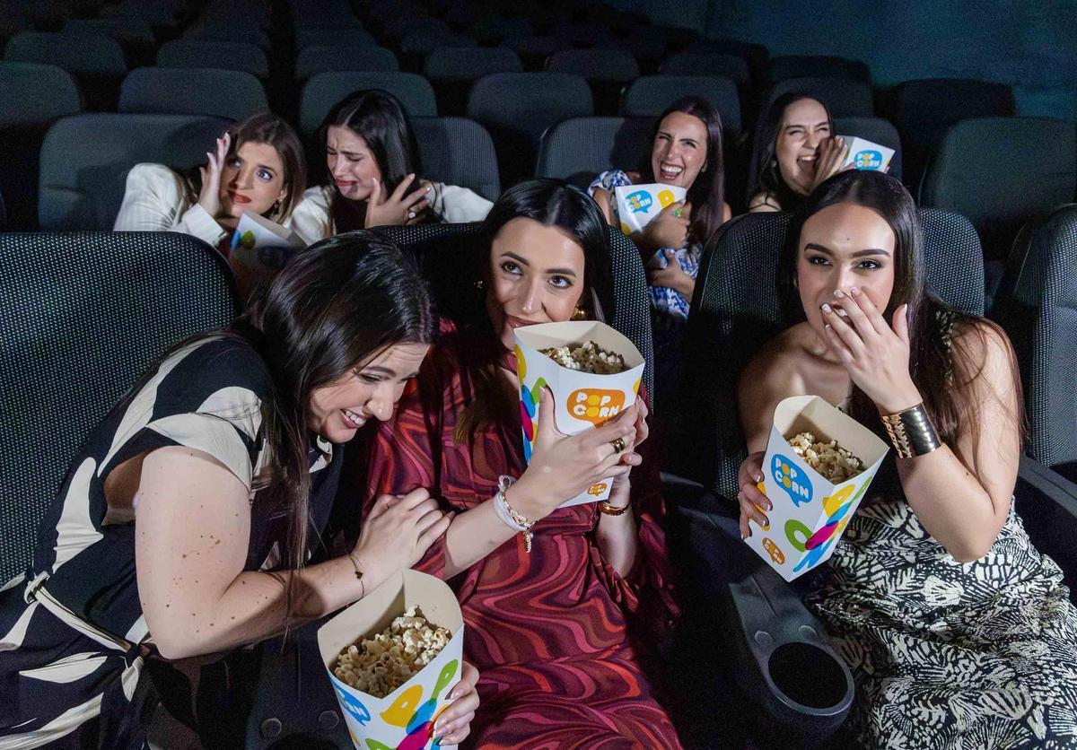 La Bellea del Foc y sus damas comparten su pasión por el cine