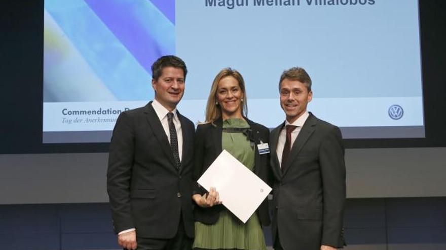 Magüi Melián, Gerente de Volkswagen Canarias, recibe el Pin de Diamantes