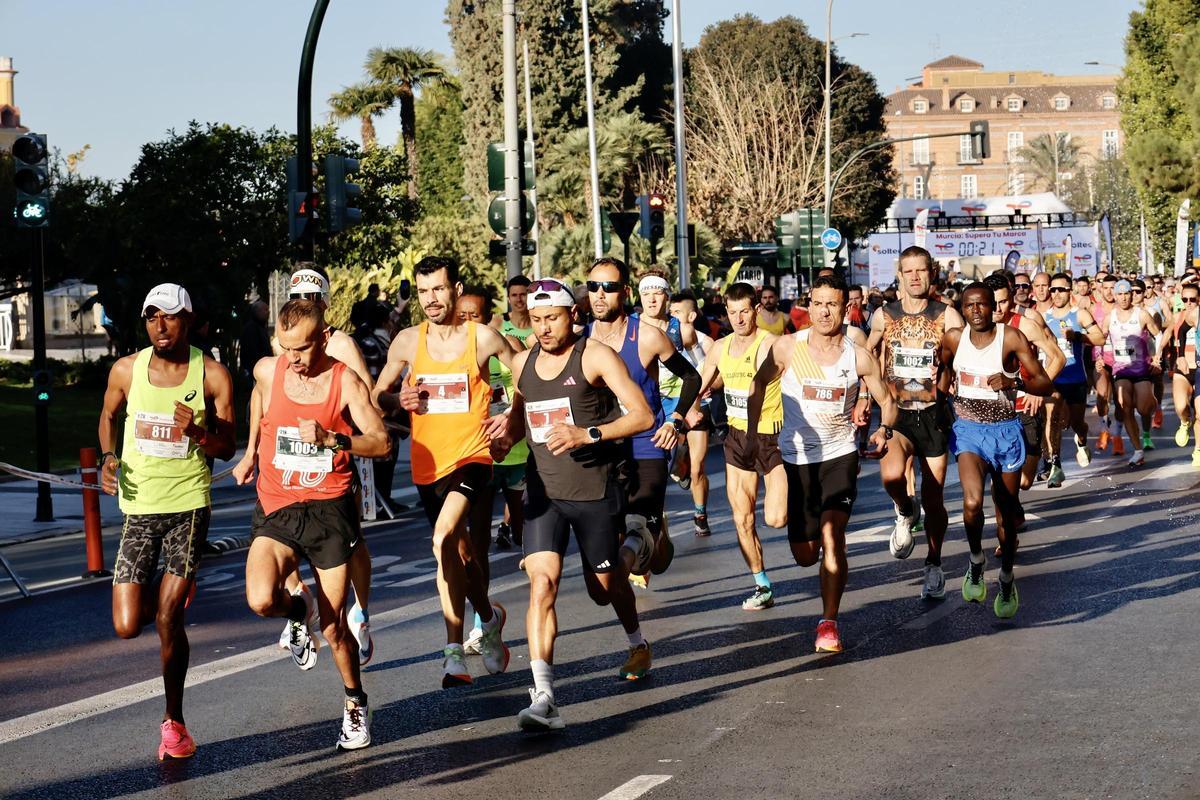 La TotalEnergies Murcia Maratón Costa Cálida tuvo un inicio veloz