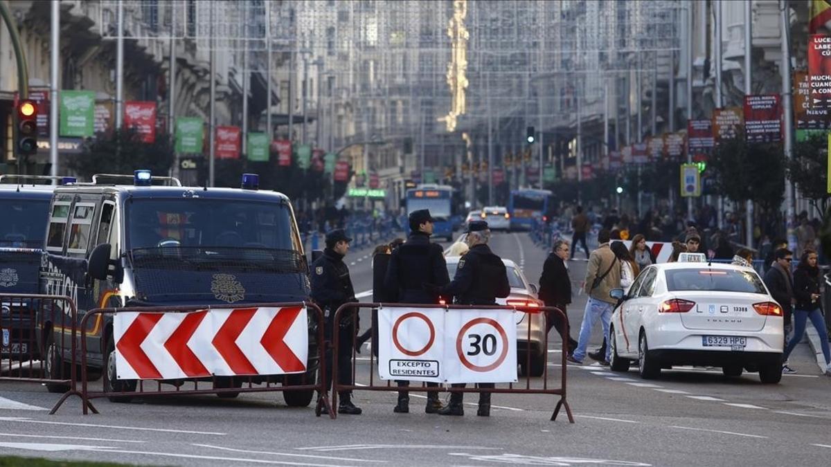 Dispositivo de seguridad en la Cabalgata de Madrid, el pasado enero.