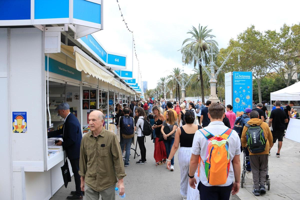 La Setmana del Llibre en Català cierra con 100.000 visitas La Setmana del Llibre en Català cierra con 100.000 visitas