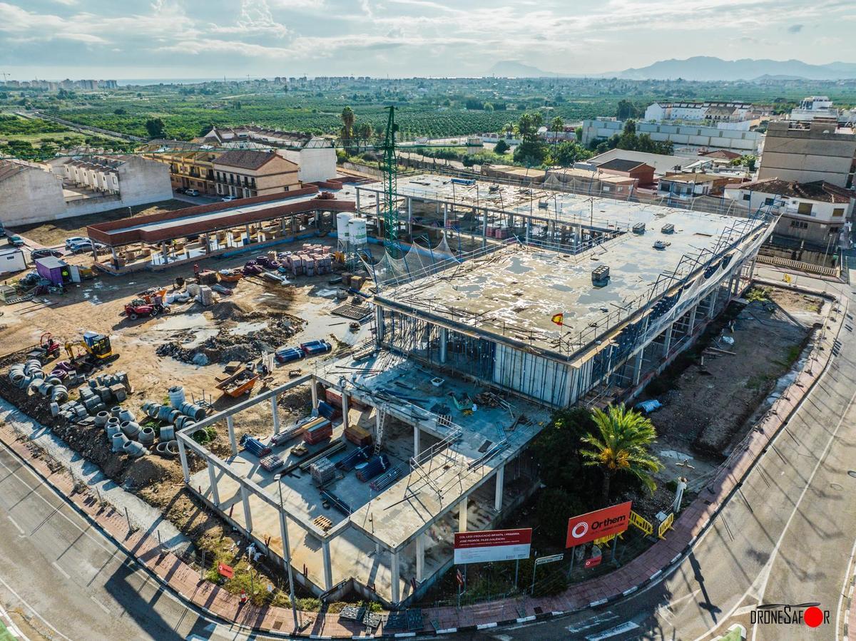 Una imagen de las obras del futuro colegio público de Piles