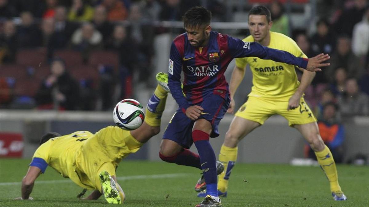 Neymar suele hacer más de un descosido al Villarreal