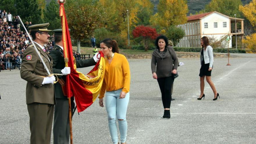 Jura de bandera de civils a l&#039;acadèmia militar de Talarn