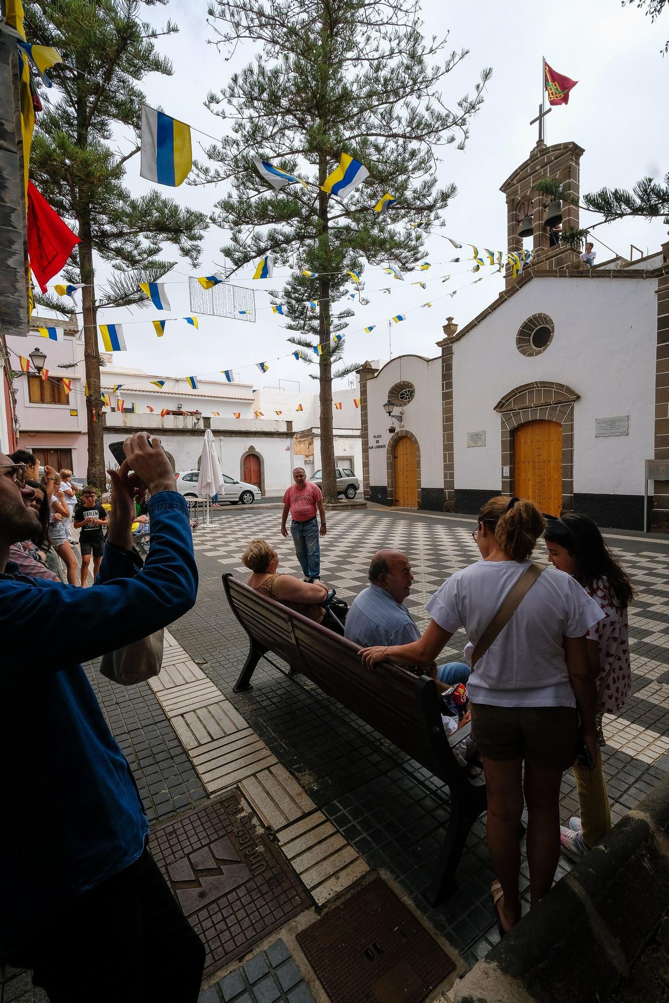 Subida de bandera en las fiestas de San Lorenzo