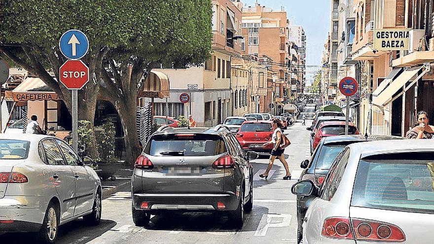 Una de las calles susceptibles de ser zona azul de Santa Pola.