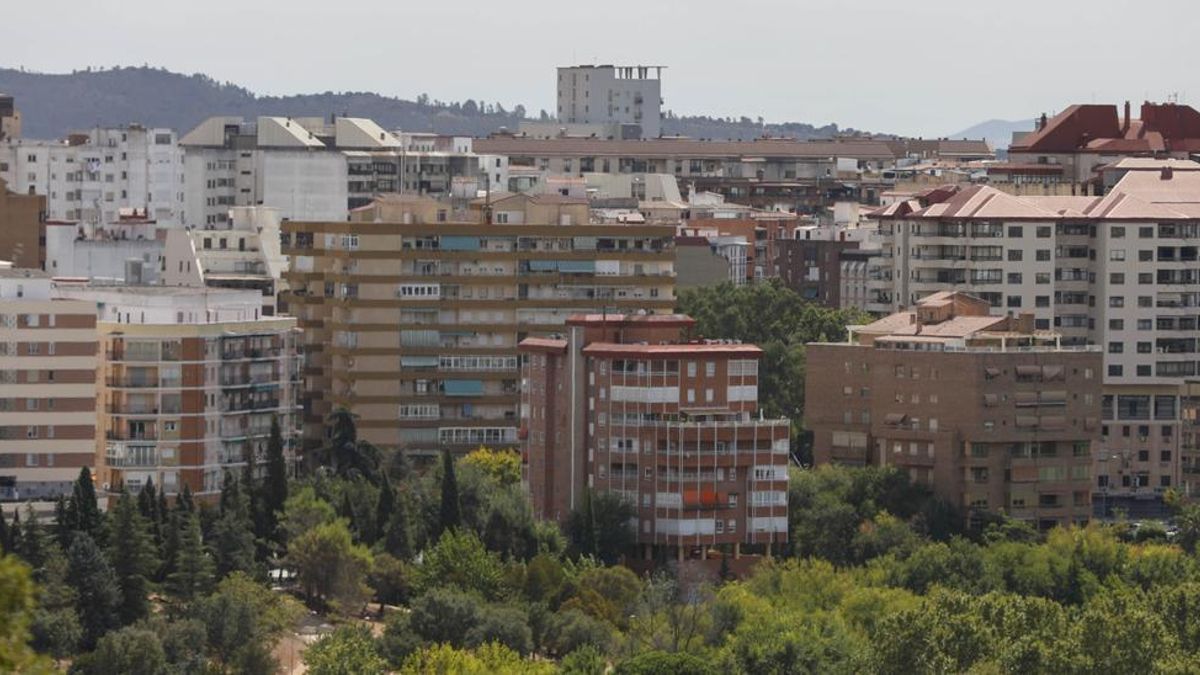 Bloques de viviendas en el centro de Cáceres.