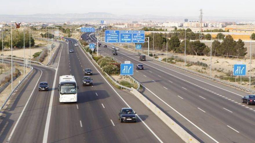 La DGT prevé 335.000 desplazamientos de vehículos por las carreteras aragonesas