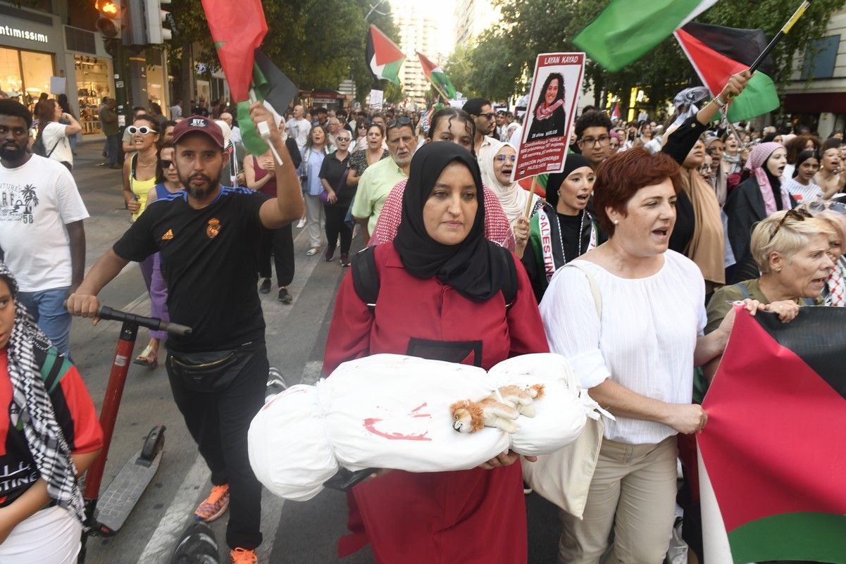 La manifestación de Murcia a favor de Gaza, en imágenes