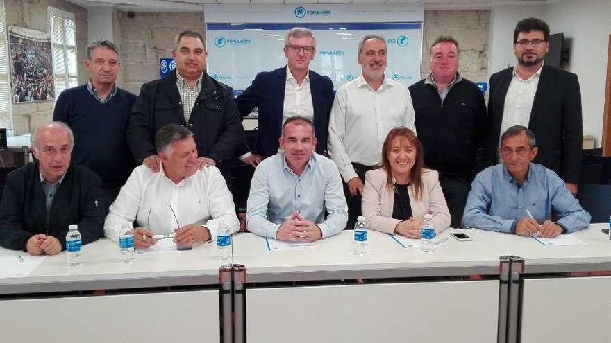 Miembros del partido judicial que decidió los representantes de O Salnés en el gobierno provincial. // Faro