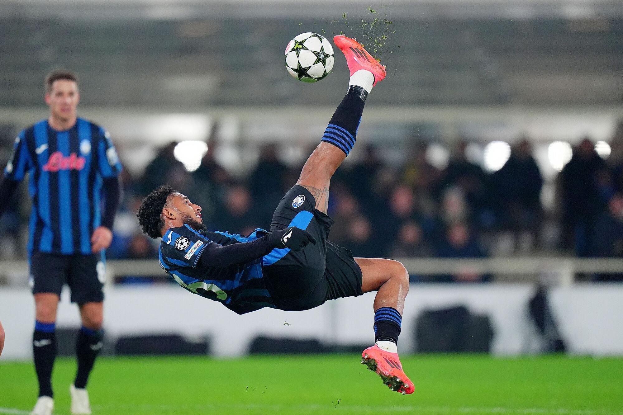 Atalanta's Ederson during the Uefa Champions League soccer match between Atalanta and Real Madrid  a at the Gewiss Stadium in Bergamo, north Italy - Tuesday , December  10  , 2024. Sport - Soccer . (Photo by Spada/LaPresse)