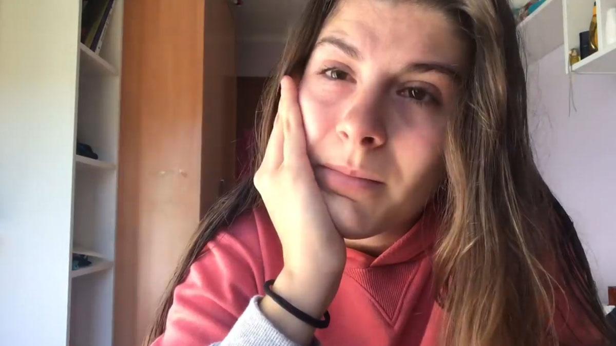 Una chica de19 años explica en Youtube el abuso sexual que sufrió en el portal de su casa, en Lleida