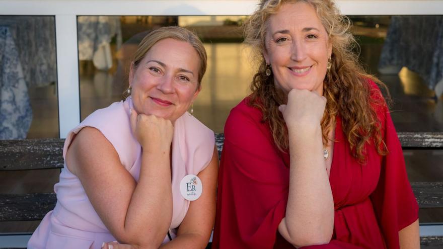 Esther Rey y Ramona Pérez, las socias de la empresa de eventos en A Laracha. | LOC