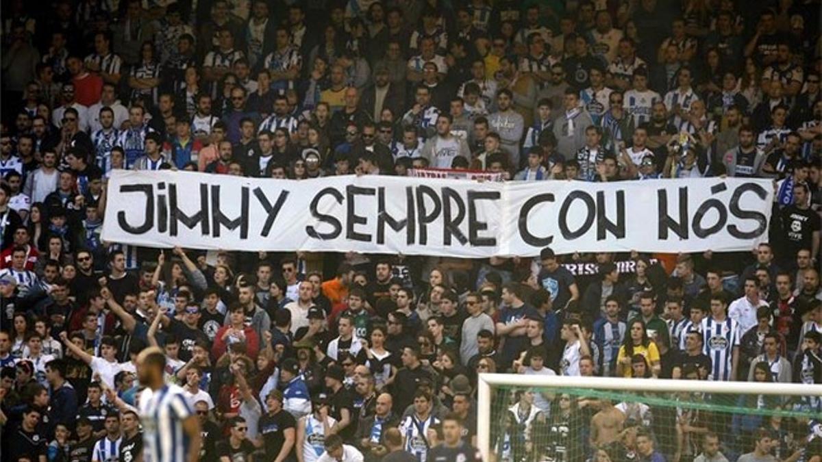 La afición de Riazor recordó a 'Jimmy'