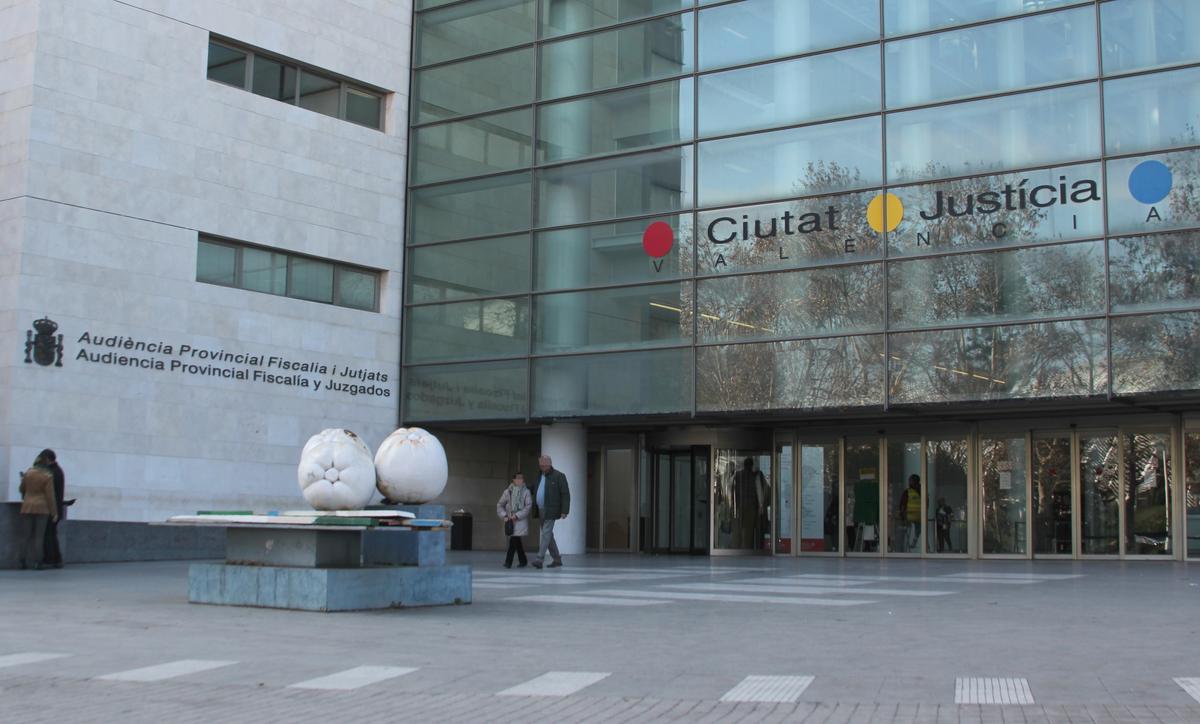 Audiencia Provincial de Valencia, donde se ha celebrado el juicio por la agresión homófoba en el Barrio del Cristo