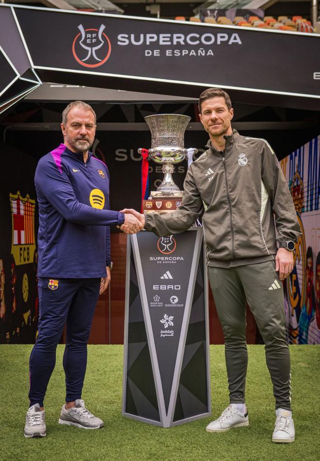 Ancelotti i Xabi, ‘trofeus’ de Flick