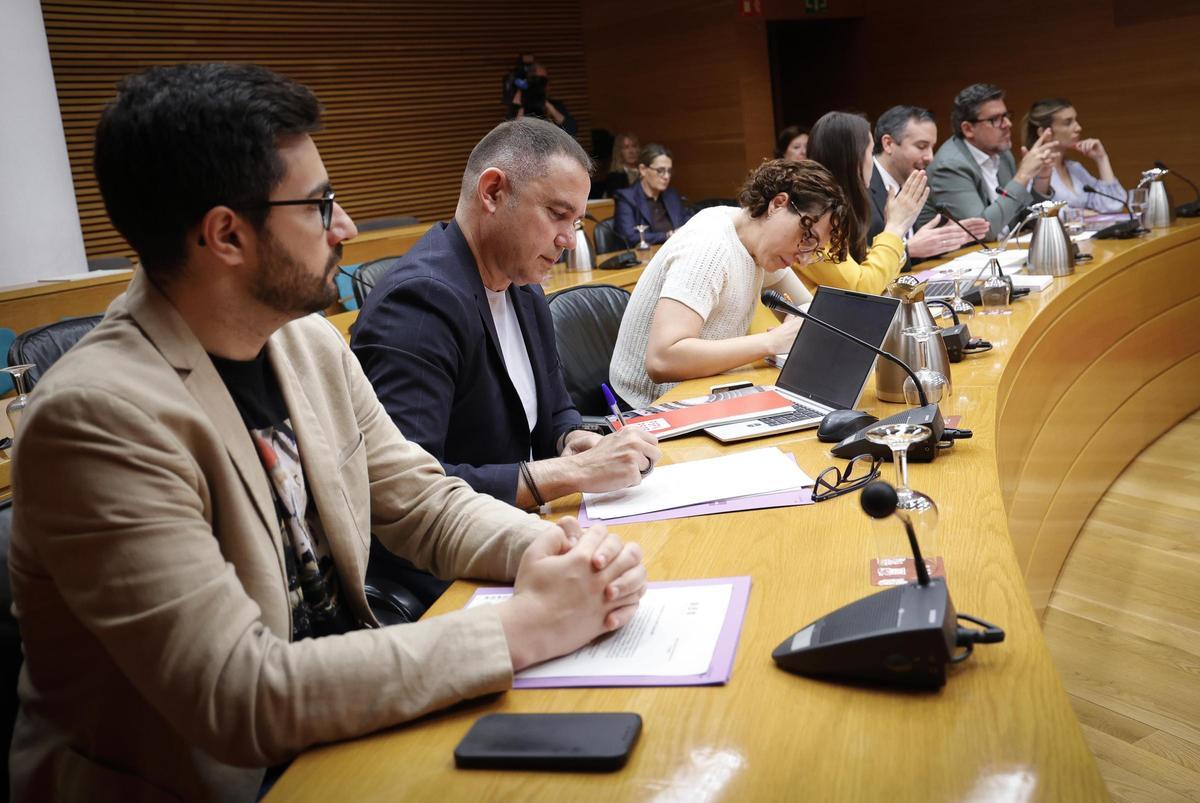 Comisión de Les Naus celebrada en las Cortes Valencianas.