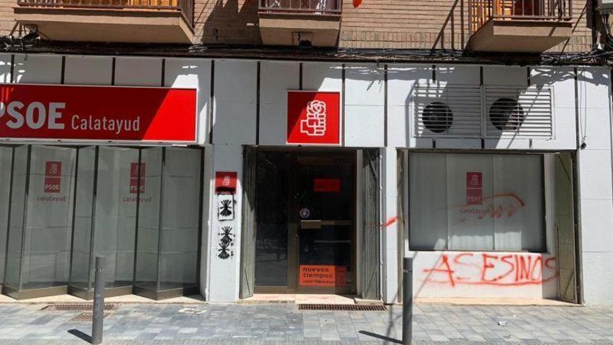 El PSOE de Calatayud denuncia pintadas en su sede