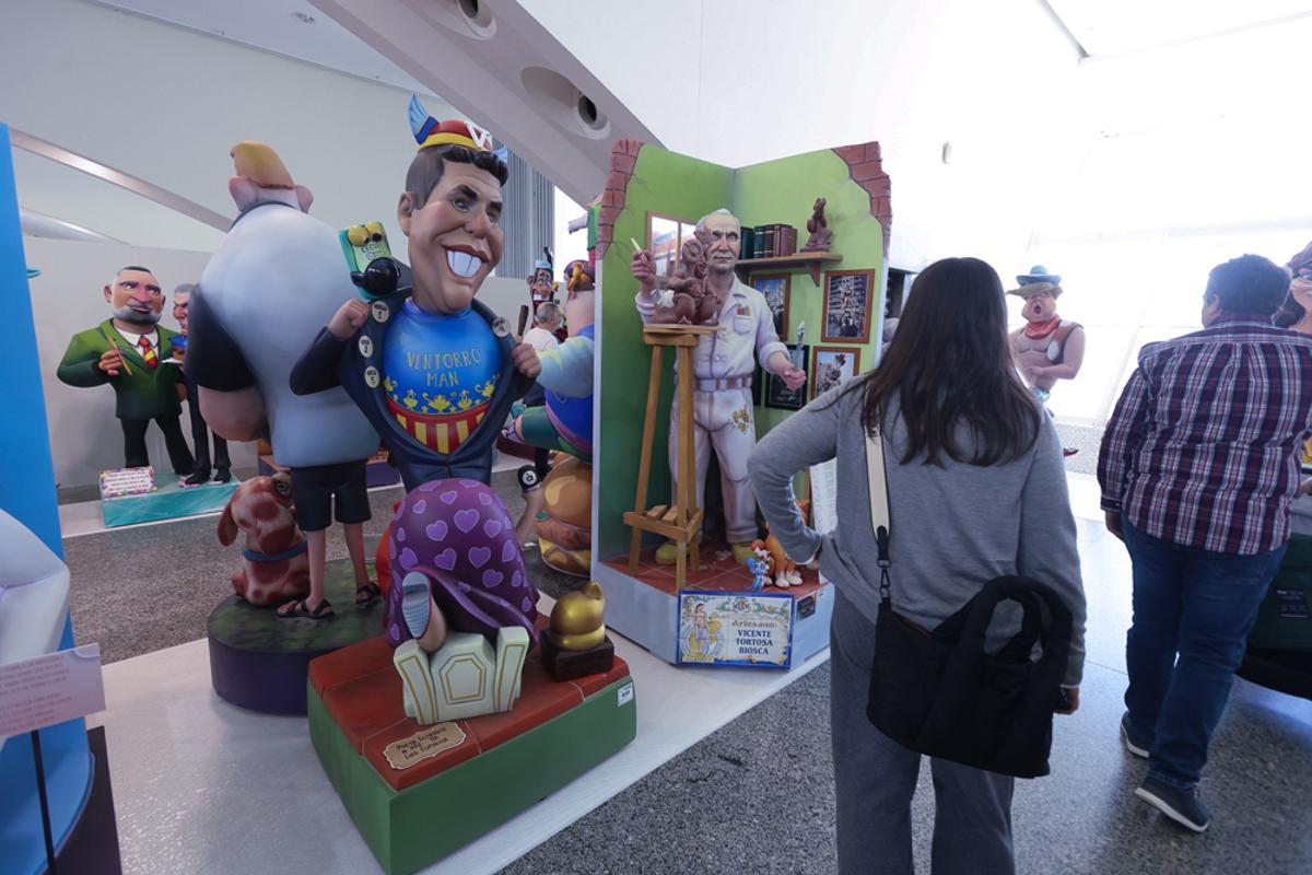 Primera jornada en la Exposición del Ninot de las Fallas de València 2026