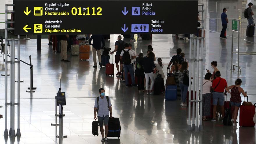 Compran billetes &#039;low cost&#039; para robar en las zonas de embarque del aeropuerto de Málaga