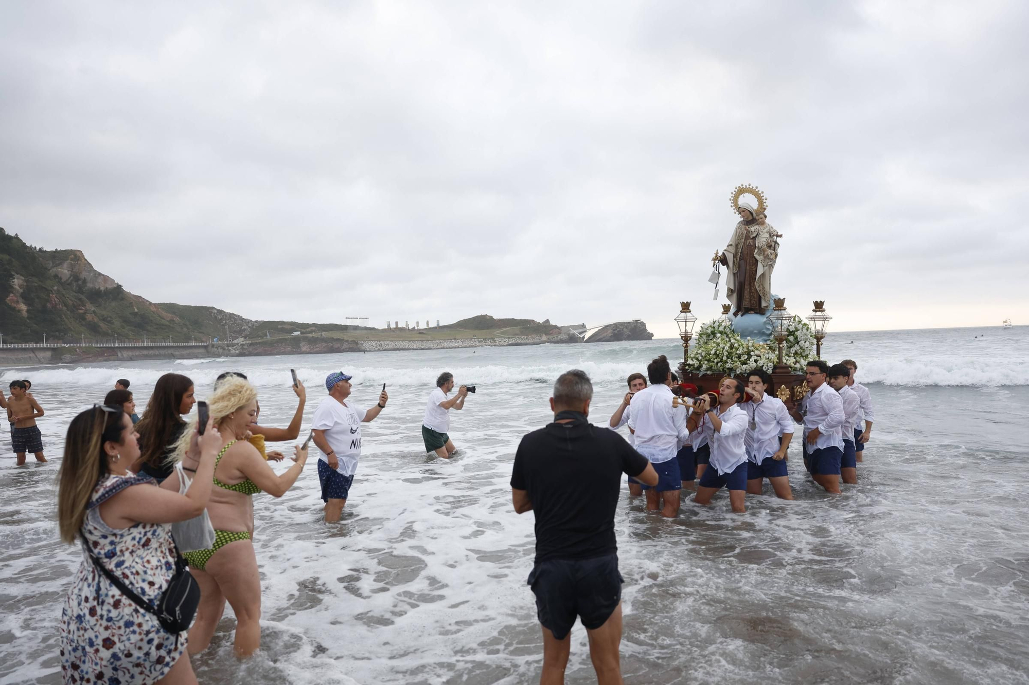 EN IMÁGENES: La espectacular procesión del Carmen en Salinas