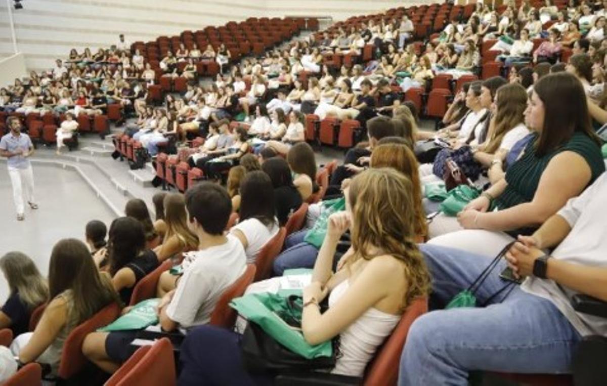 Alumnos asisten a una clase en el campus de Rabanales de la UCO.