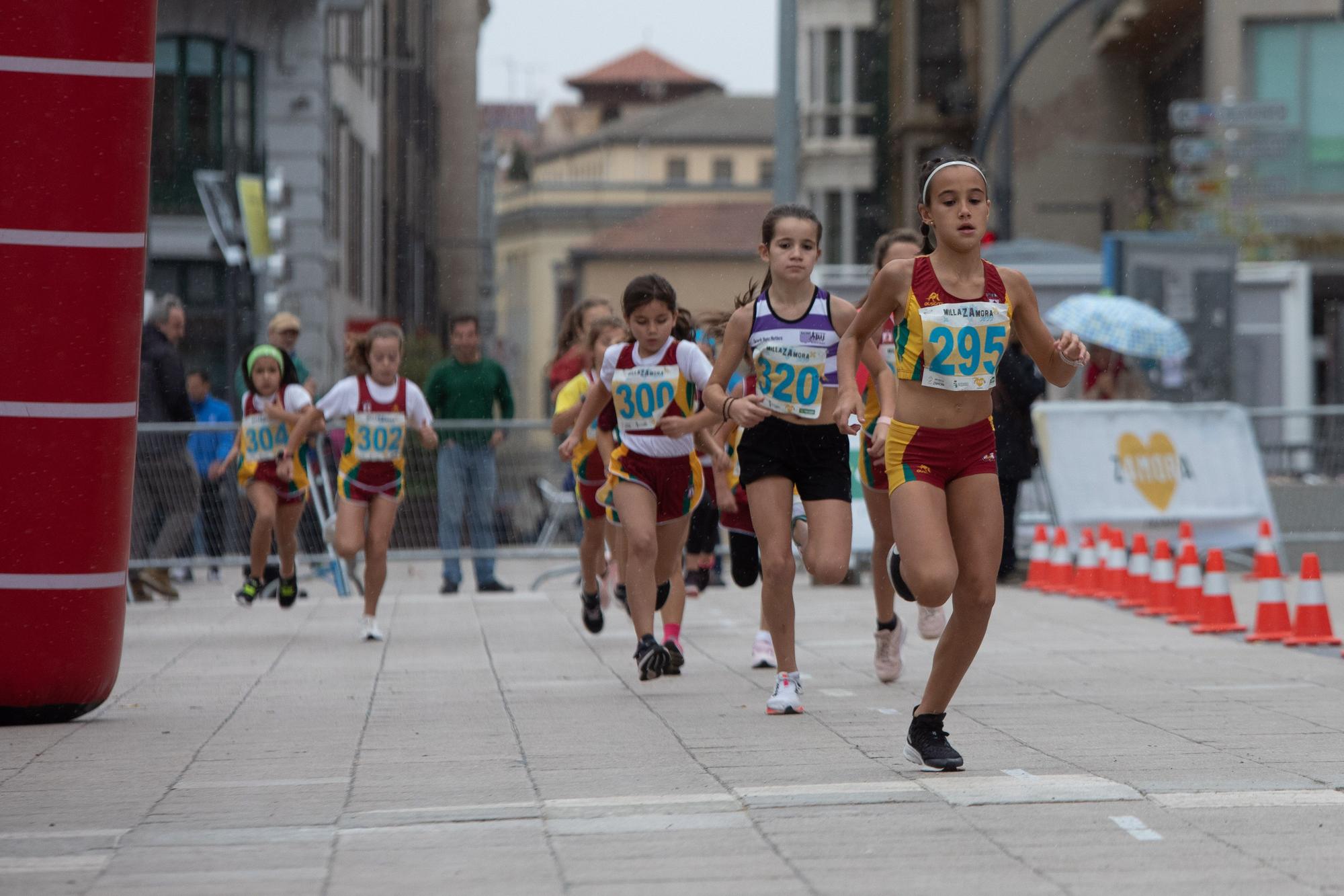 GALERÍA | La milla urbana de atletismo en Zamora, en imágenes