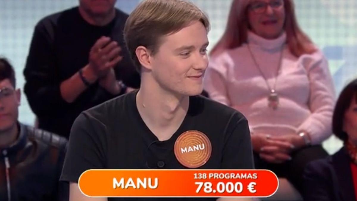 Manu se declara a Rosa en directo