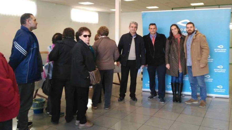 Cata de agua pública en la Pobla de Farnals