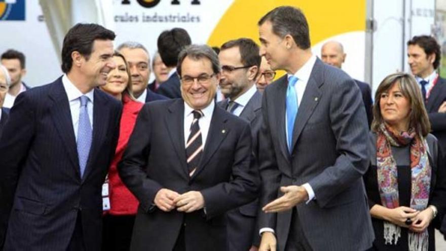 El Principe inaugura junto a Artur Mas la MWC