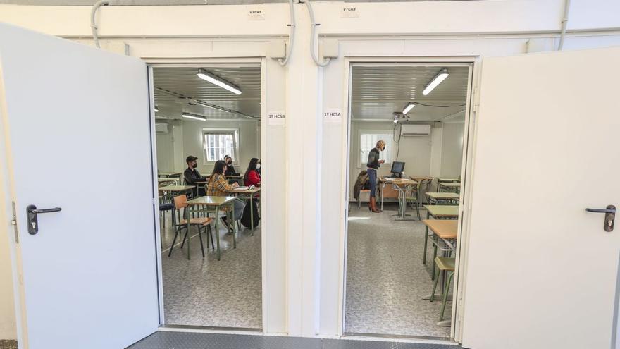 El IES de La Corredoria afronta el curso, el segundo con barracones, con más profesores