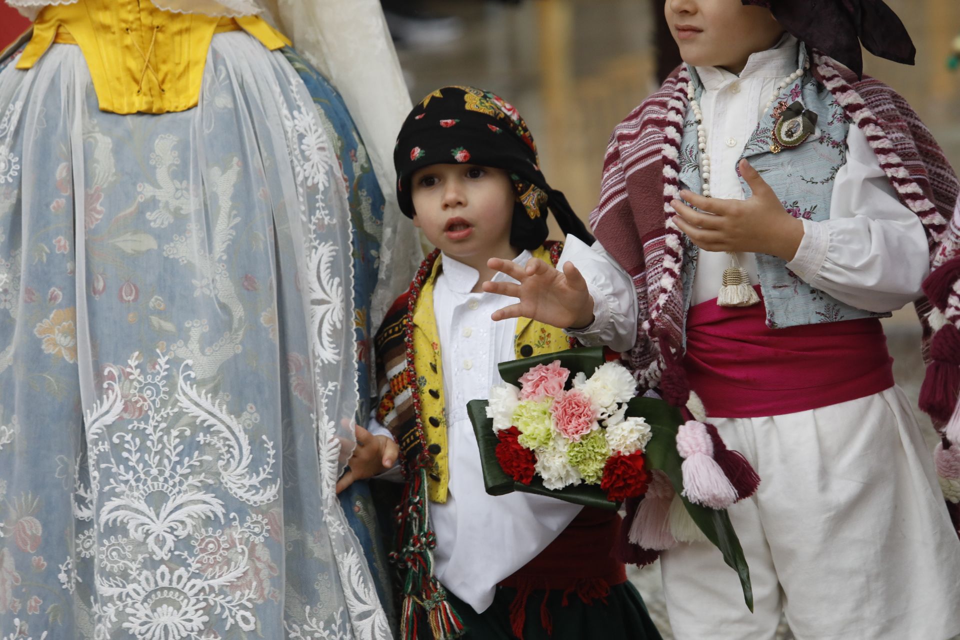 Búscate en el primer día de ofrenda por la calle Quart (entre las 18:00 a las 19:00 horas)