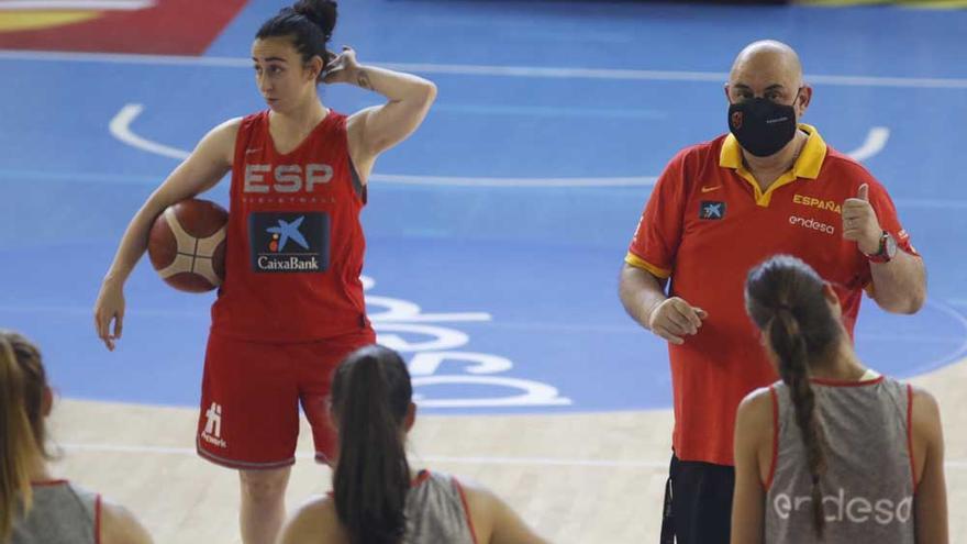 La selección española femenina de baloncesto ya está en Córdoba