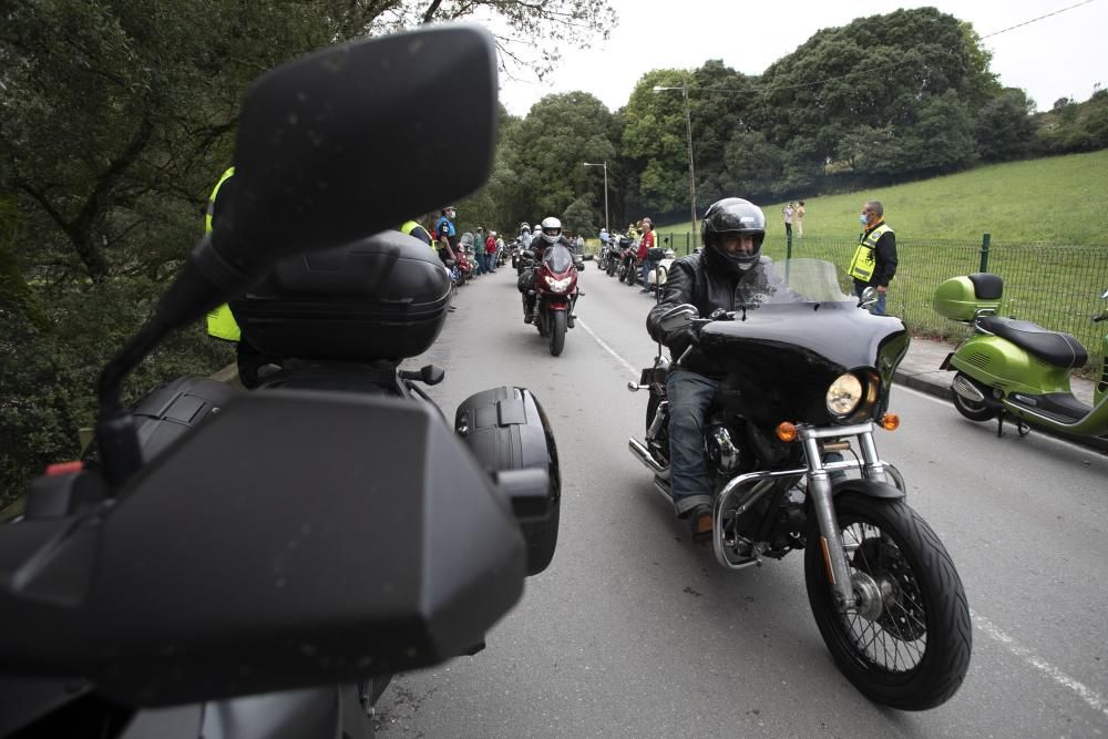 Funeral y despedida motera de Bernard Marcos, el mecánico fallecido en Llanes en un fatal accidente