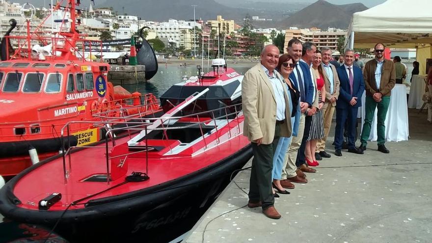 Los prácticos de Las Palmas reciben una embarcación hecha en Granadilla