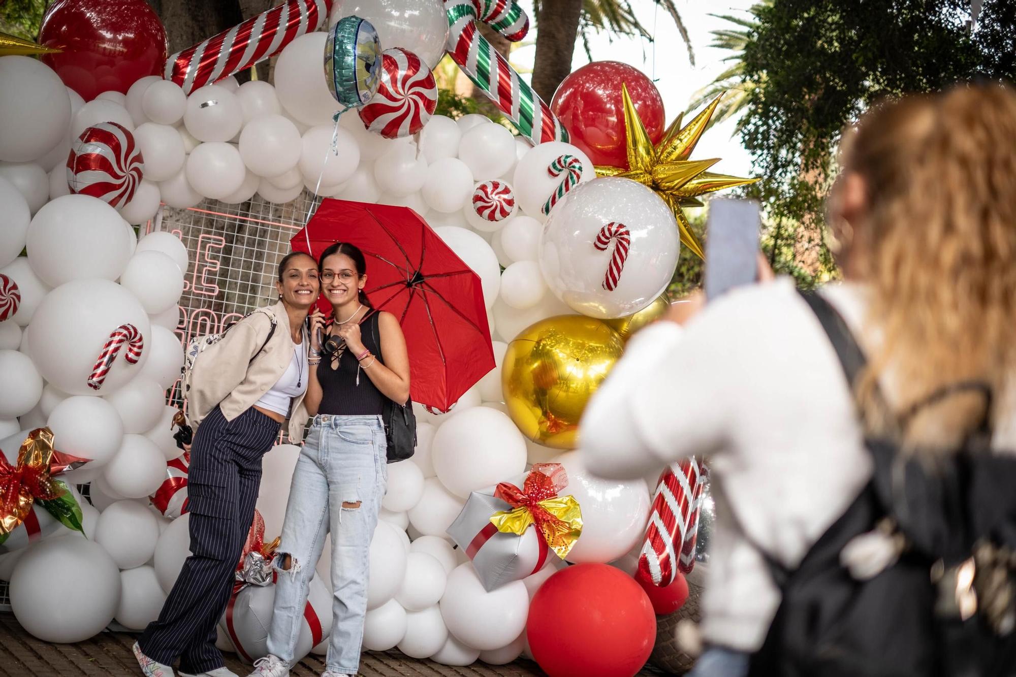 Actividades en las calles de Santa Cruz con motivo de Plenilunio