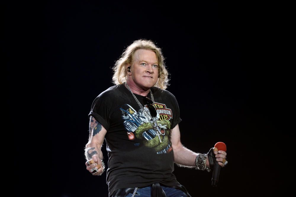 Guns and Roses abren su gira española en Bilbao