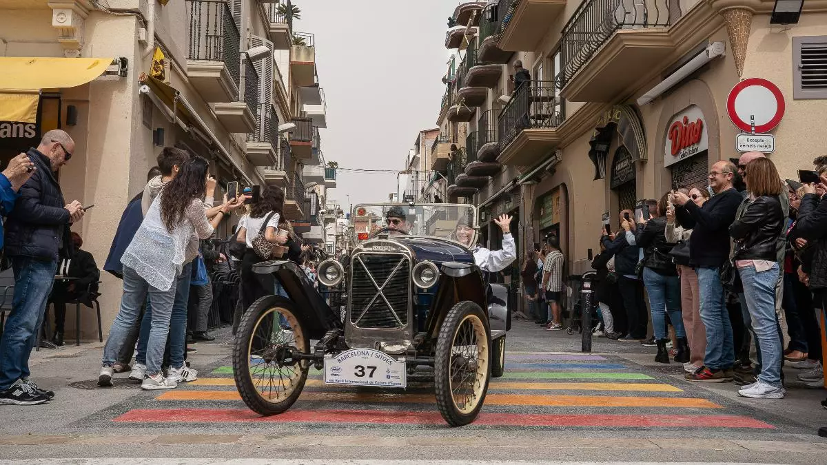 El Rally Barcelona-Sitges 2025 estrena un itinerario in谷dito