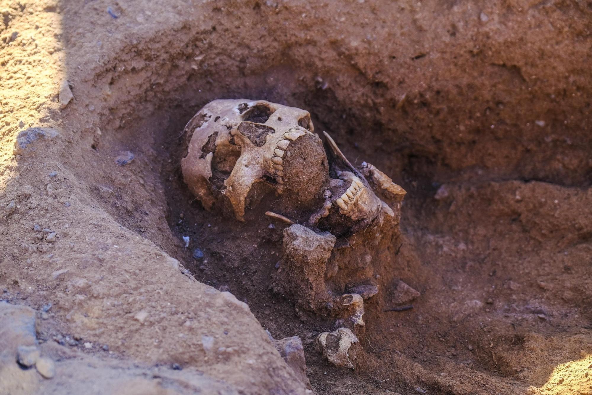 Visita a la zona arqueológica de El Agujero, La Guancha y Bocabarranco en Gáldar