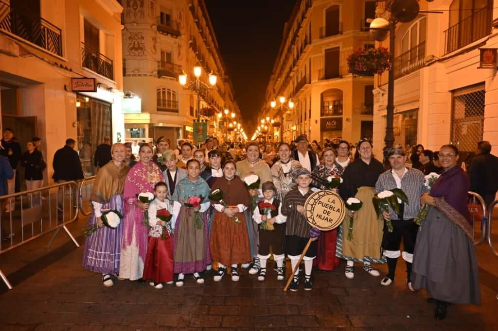 En imágenes | Zaragoza vive su día grande con la Ofrenda de Flores a la Virgen del Pilar