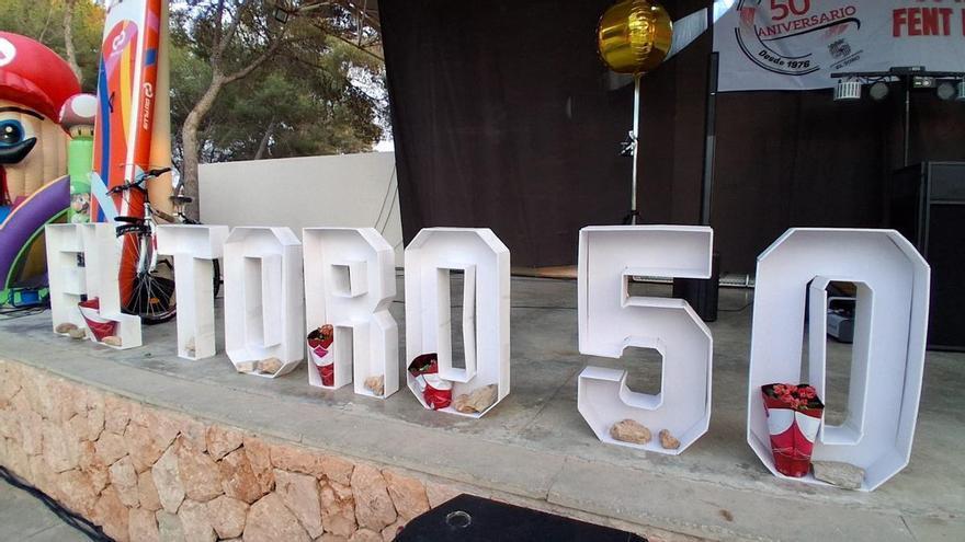 El Toro celebra por todo lo alto los 50 años de su asociación vecinal