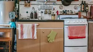 Cómo limpiar el horno con bicarbonato de sodio y vinagre para tenerlo reluciente