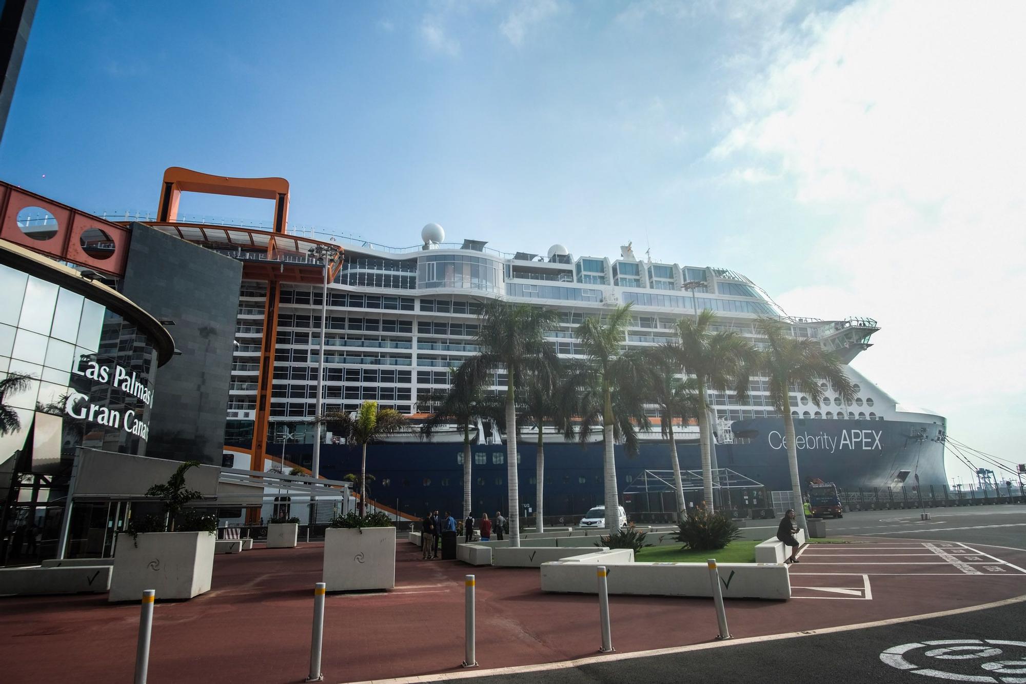 Visita inaugural de los cruceros 'Iona', de P&O Cruises, y 'Celebrity Apex', de la naviera Celebrity Cruises