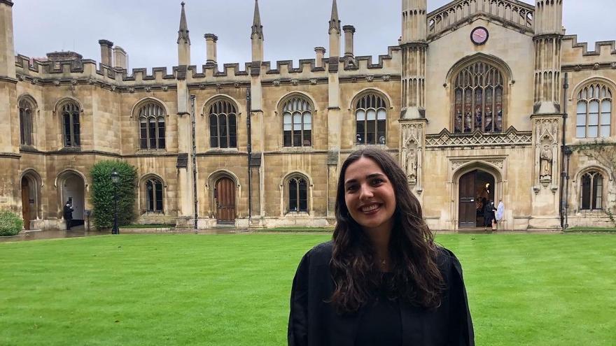 Una joven de Burriana, mejor estudiante de Economía de España y profesora en Cambridge con solo 23 años