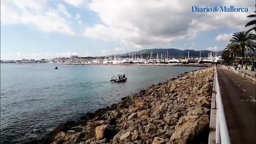 El cadáver hallado en el mar en Palma es de un hombre de unos 60 años que llevaba unas horas en el agua