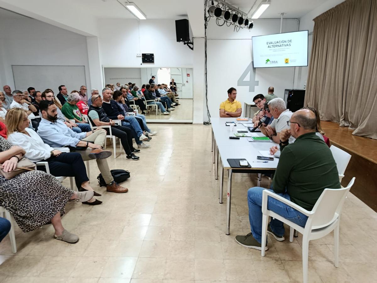 Una imagen de la reunión informativa celebrada el martes en la Casa de Cultura de Alcúdia.