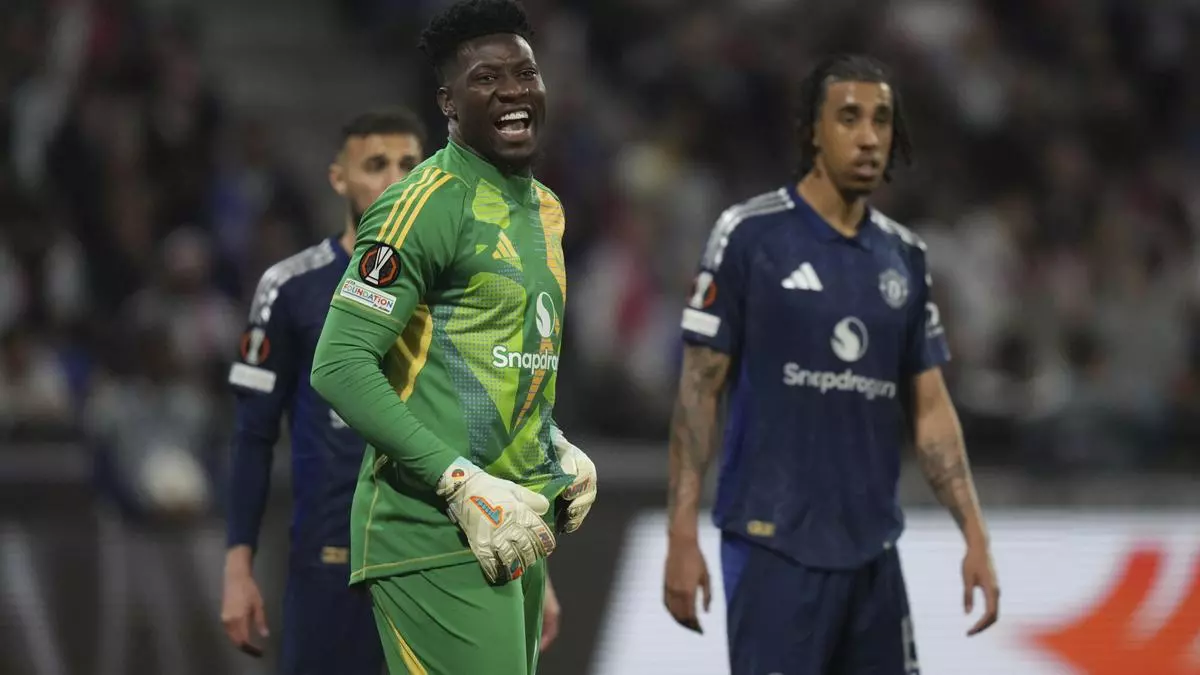 Onana da la raz車n a Matic y el Lyon sale vivo contra el United