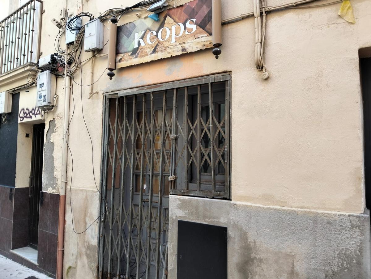 Fotogalería | La calle de Plasencia con más establecimientos cerrados por metro cuadrado