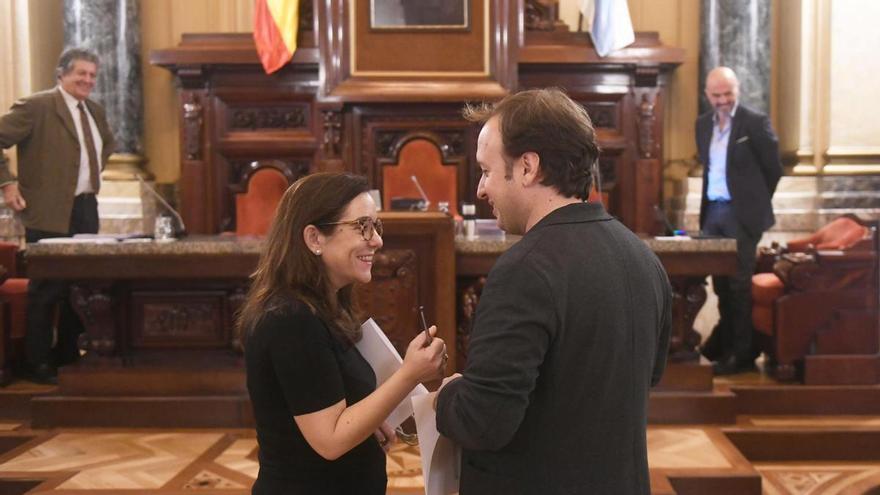 La alcaldesa de A Coruña destituye al concejal de Urbanismo ante el Icomos y como presidente de la comisión del plan de la Ciudad Vieja